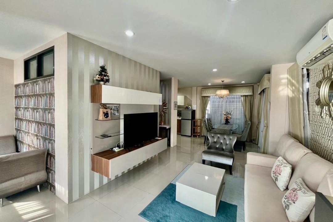 Photo of Livingroom in Kamphaeng Phet