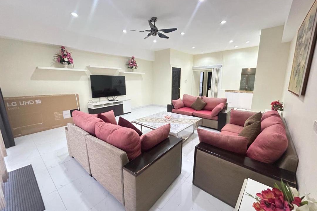 Photo of Livingroom in Phra Khanong Nuea