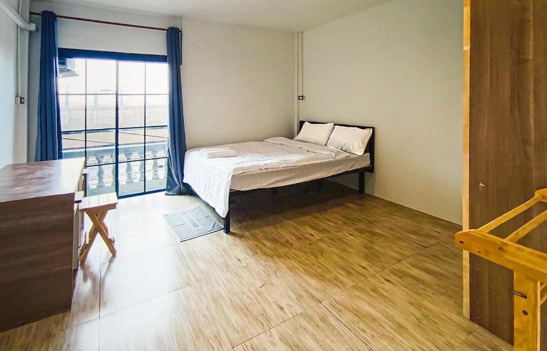 Photo of Bedroom in Bang Phlat