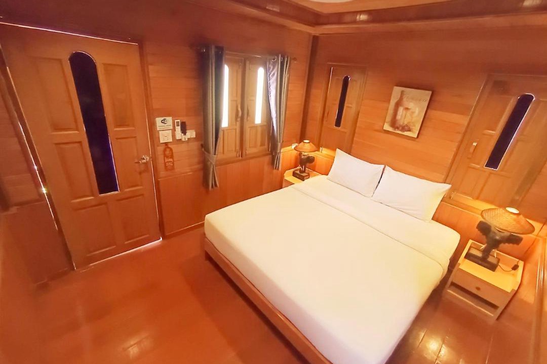 Photo of Bedroom in Ko Mook