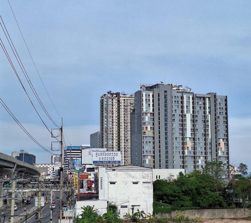 Photo of Buildings in Bang Kra So