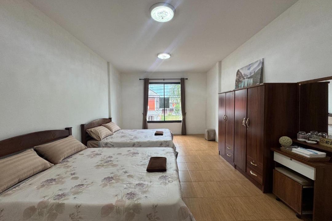 Photo of Bedroom in Hua Toei