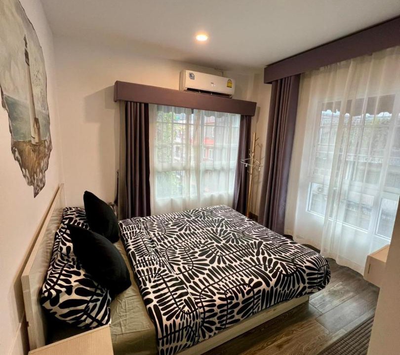 Photo of Bedroom in Phra Khanong Nuea