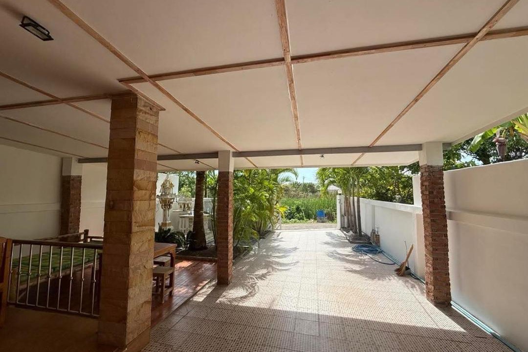 Photo of Patio Balcony in Wang Pong