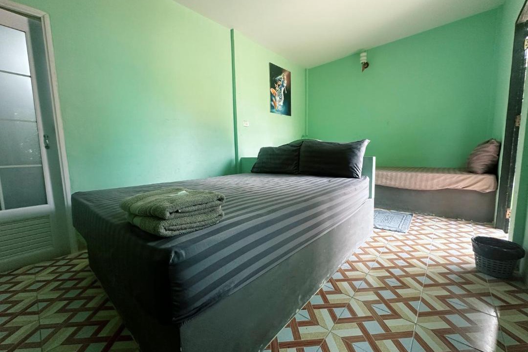 Photo of Bedroom in Photharam