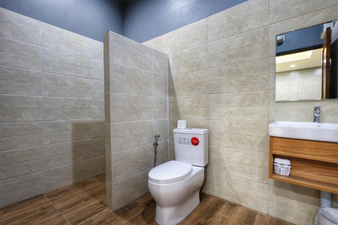 Photo of Bathroom in Sichon