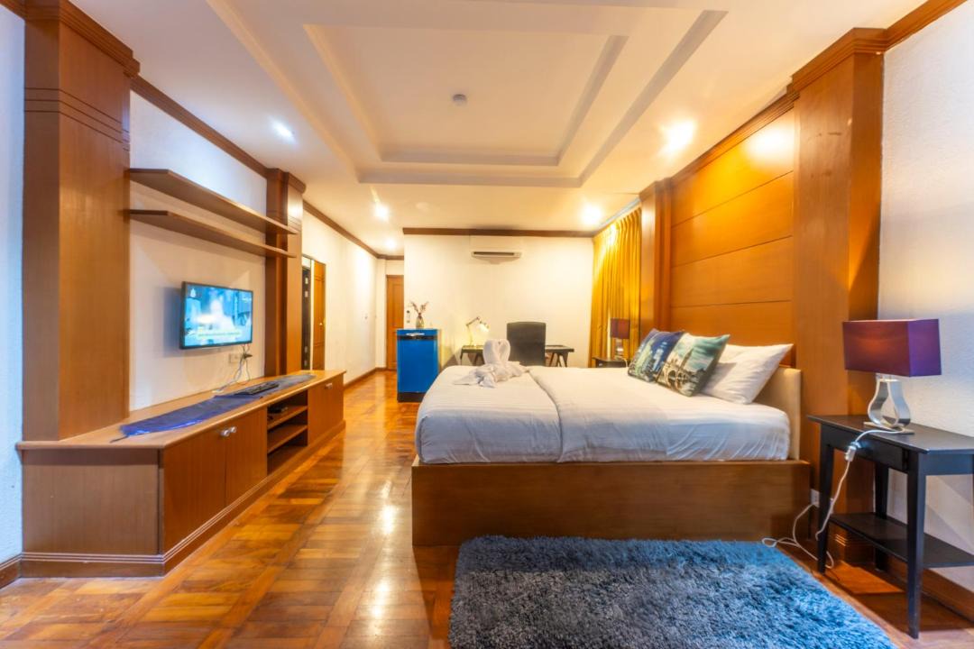 Photo of Bedroom in Khlong Toei Nuea