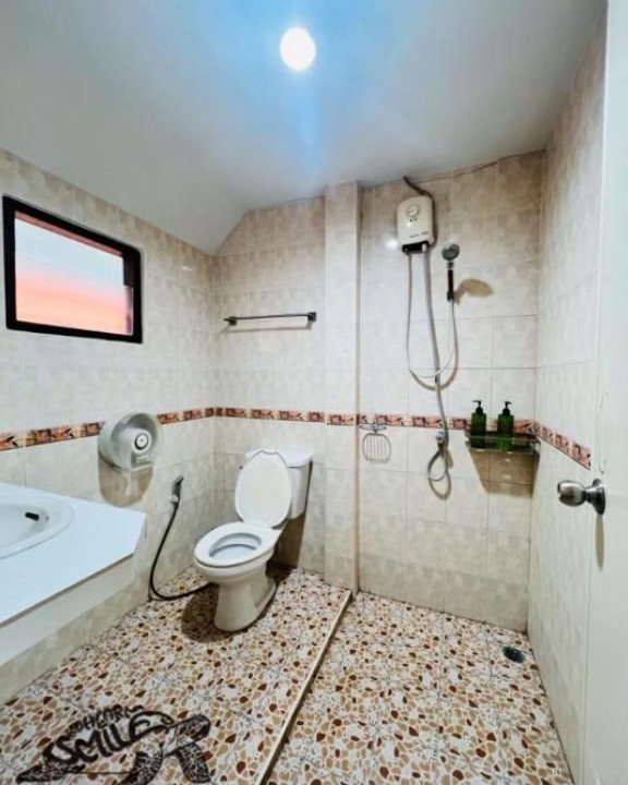 Photo of Bathroom in Koh Lan