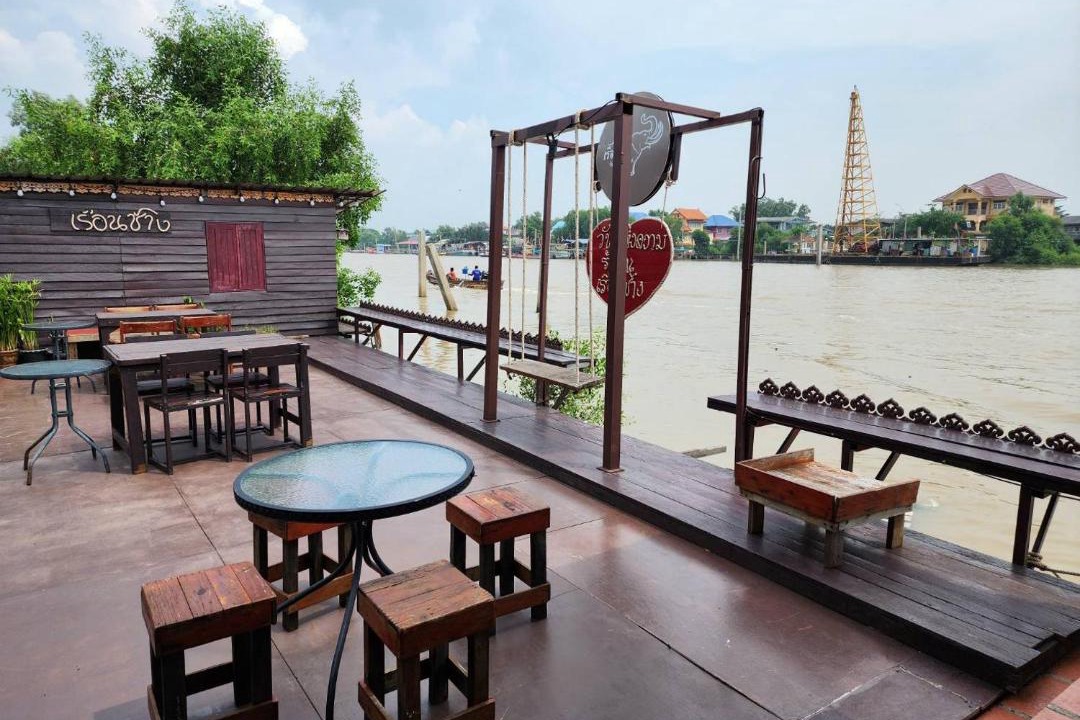 Photo of Others in Phra Samut Chedi