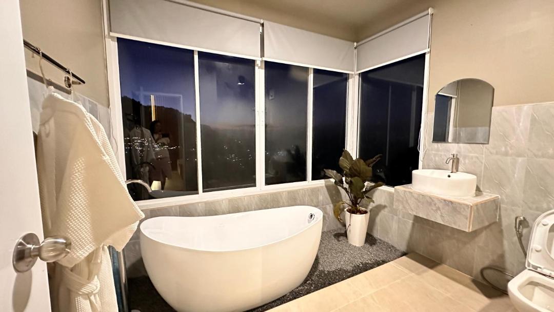 Photo of Bathroom in Mae Rim