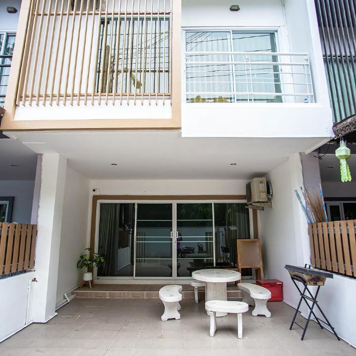 Photo of Patio Balcony in Saen Suk