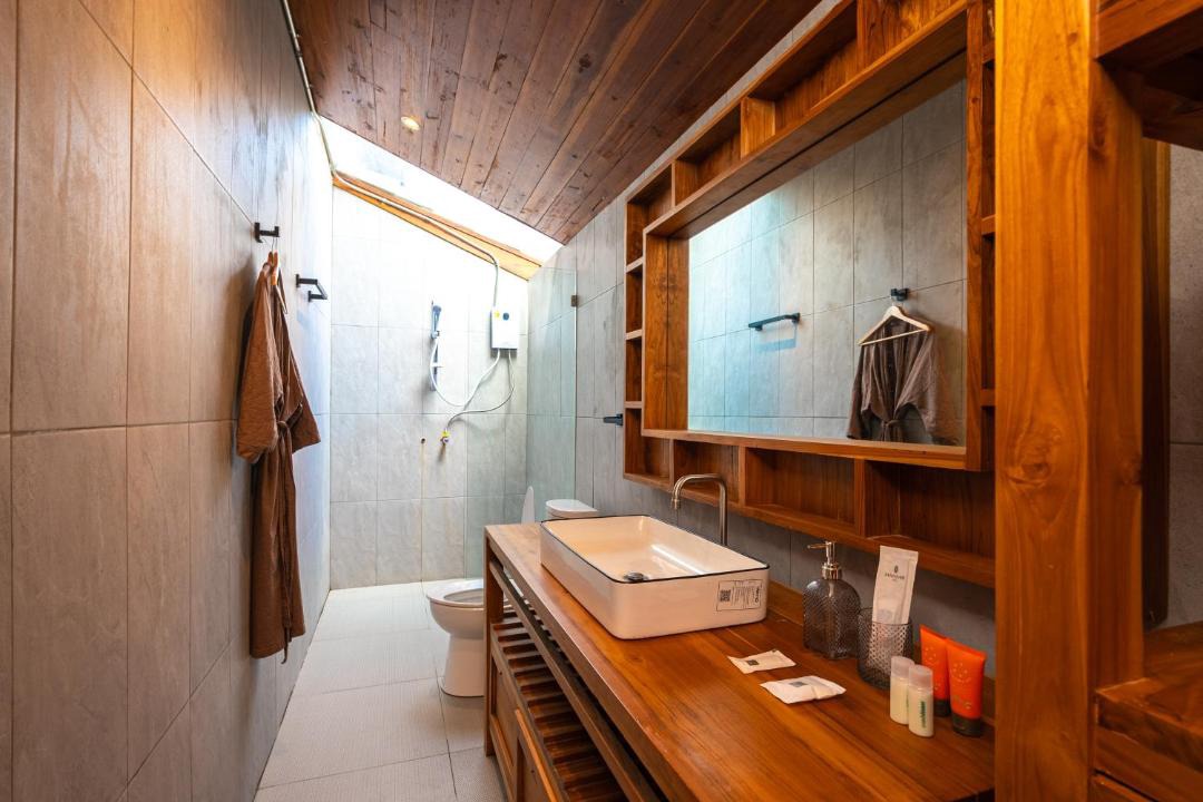Photo of Bathroom in Saraphi
