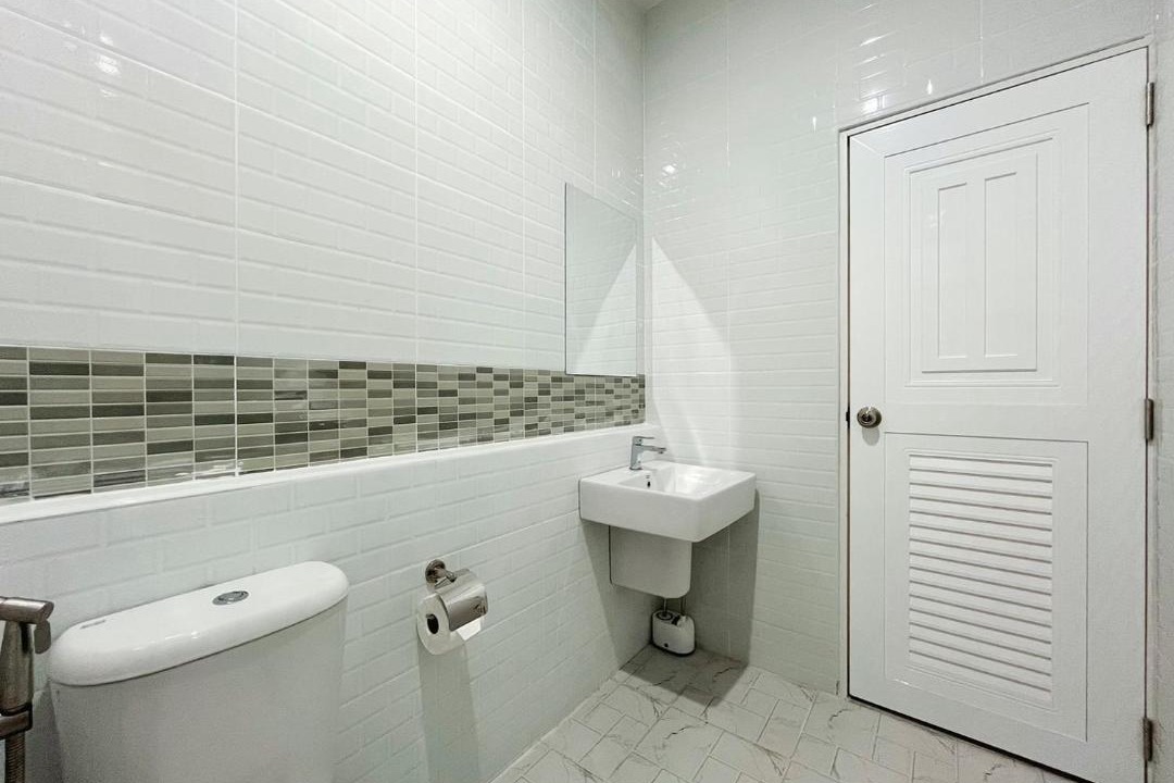 Photo of Bathroom in Pak Nam