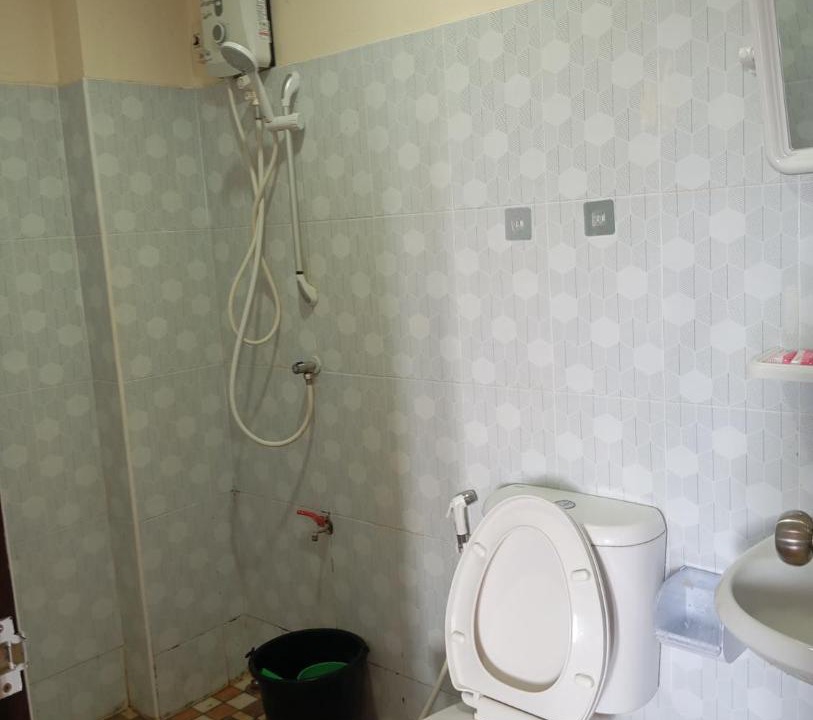 Photo of Bathroom in Wat Ket