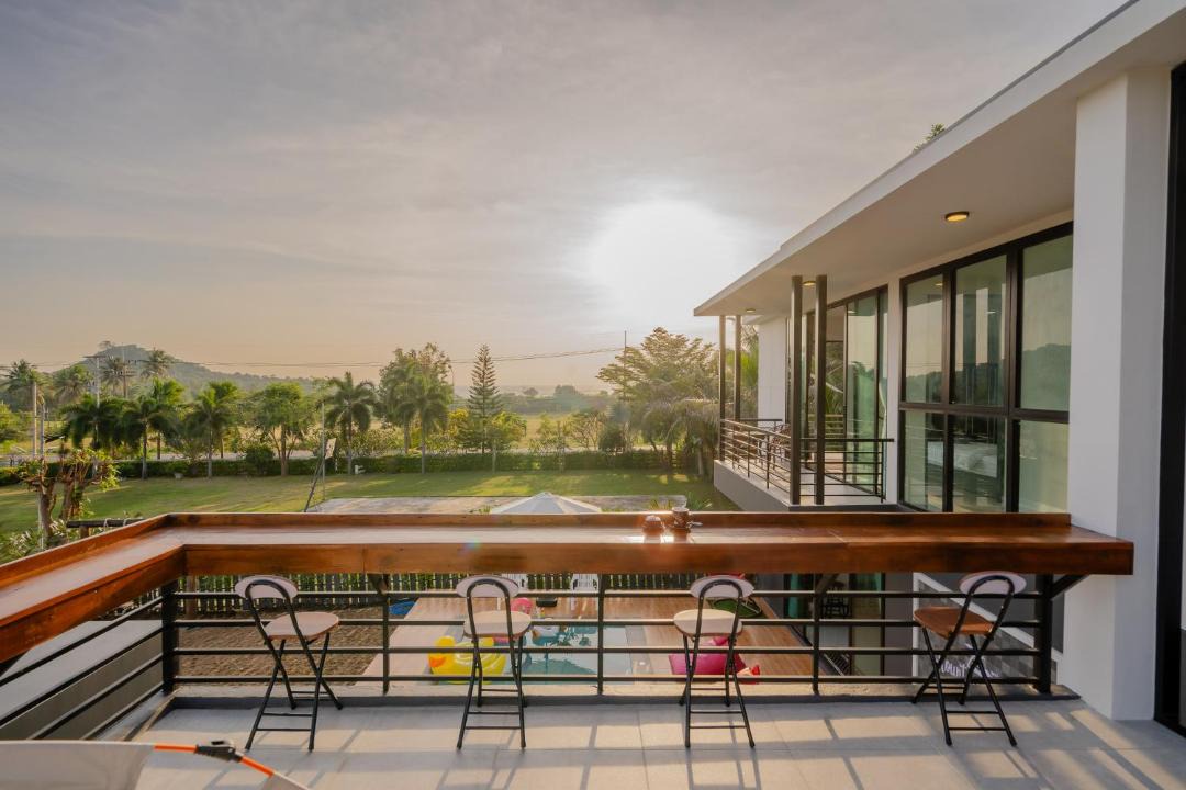 Photo of Patio Balcony in Thap Sakae