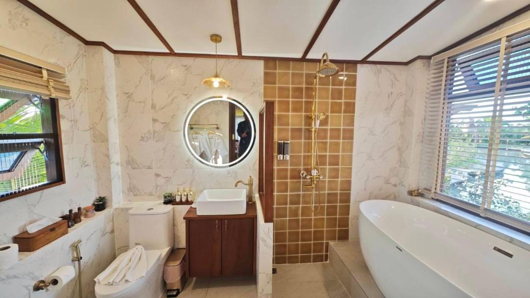 Photo of Bathroom in Cho Lae