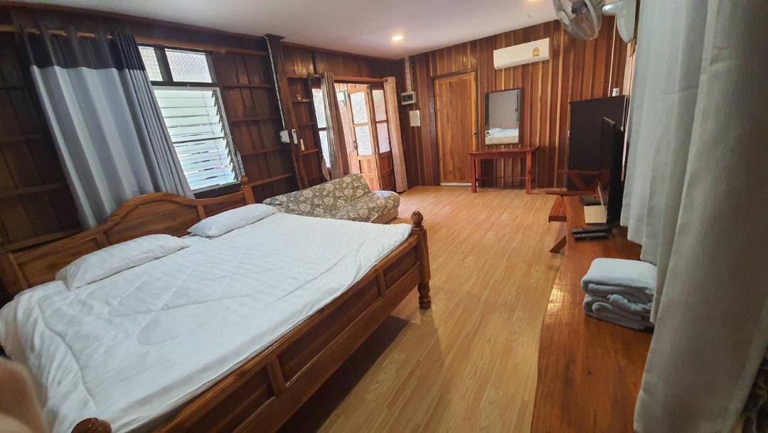 Photo of Bedroom in Pua