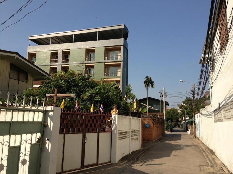 Photo of Others in Bang Sue