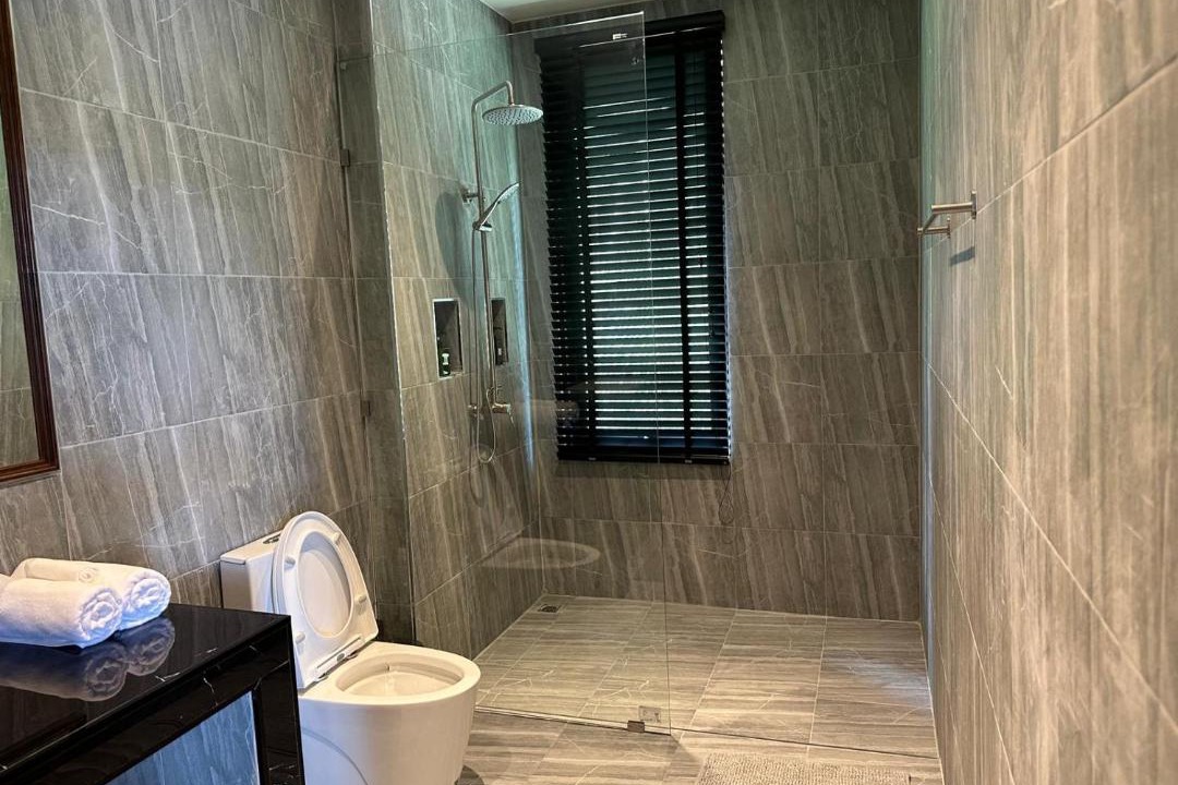 Photo of Bathroom in Wok Tum