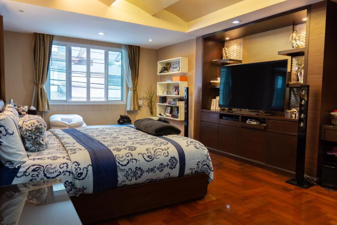 Photo of Bedroom in Khlong Tan