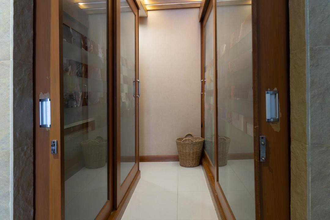 Photo of Bathroom in Khlong Tan
