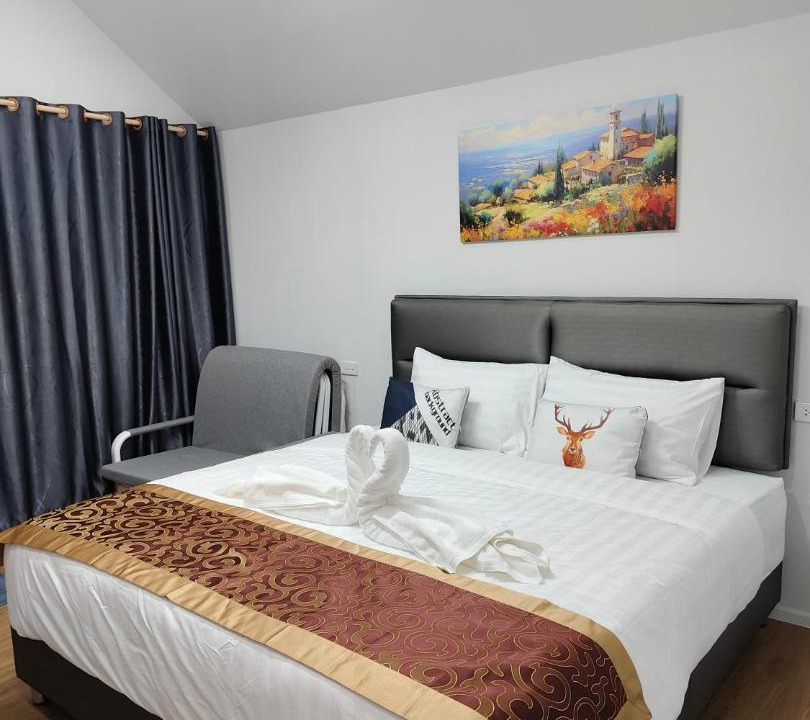 Photo of Bedroom in Khui