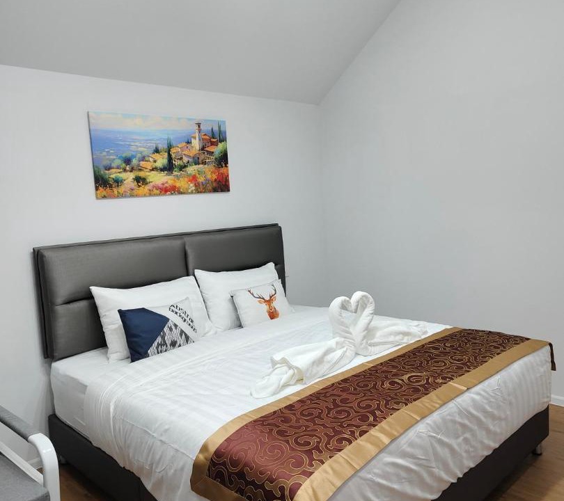 Photo of Bedroom in Khui