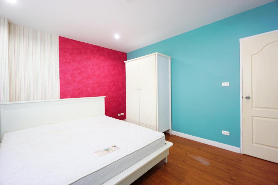 Photo of Bedroom in Si Racha