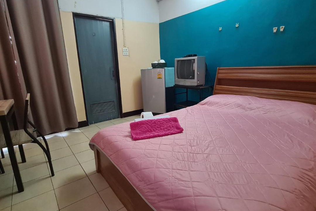 Photo of Bedroom in Khlong Thanon