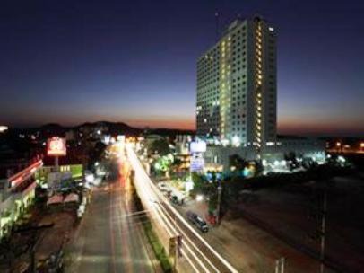 Photo of Buildings in Makham Tia