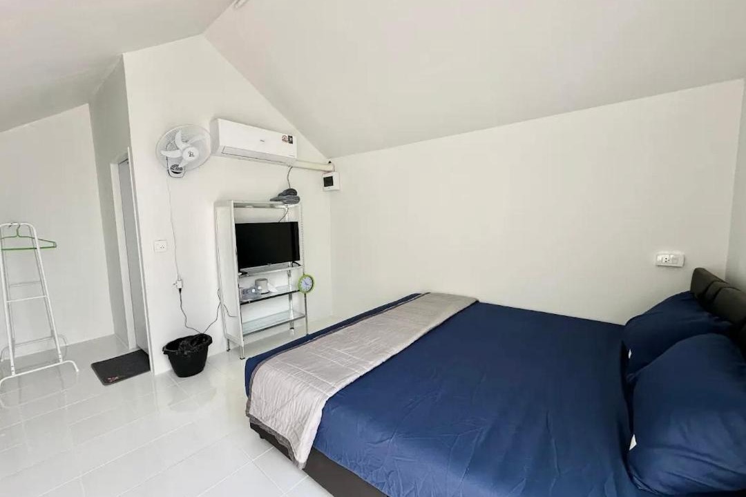 Photo of Bedroom in Tha Bo