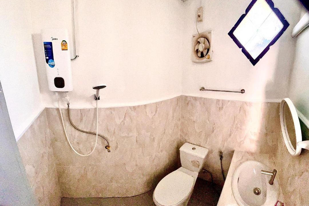Photo of Bathroom in Nong Kung Si