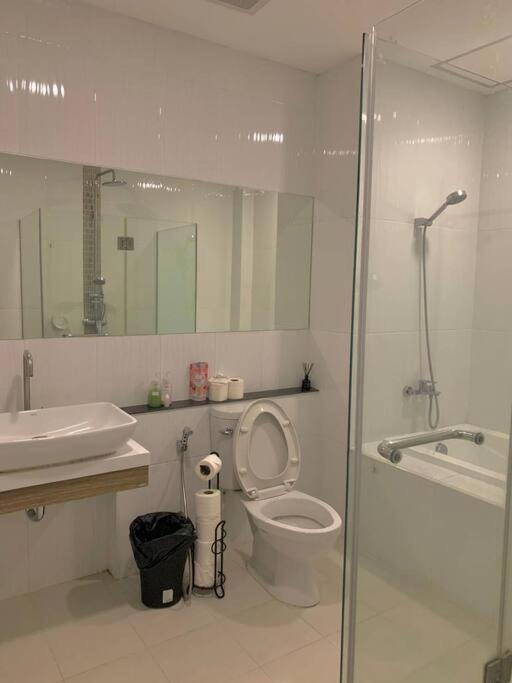 Photo of Bathroom in Khlong Toei