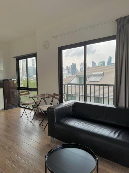 Photo of Livingroom in Khlong Toei