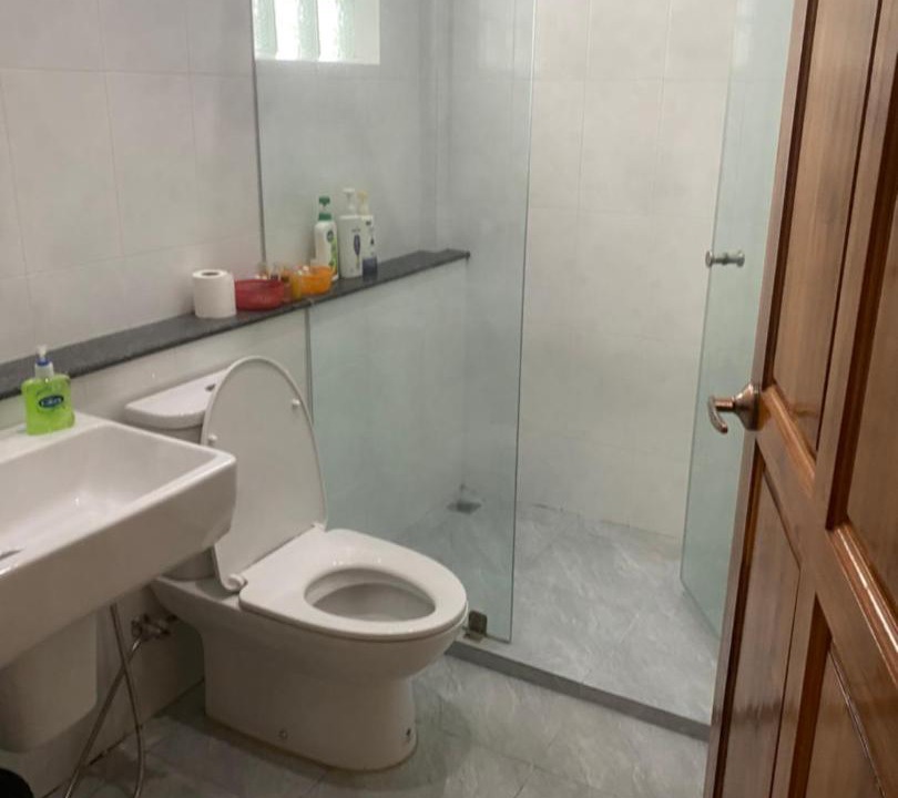 Photo of Bathroom in Mae Wong