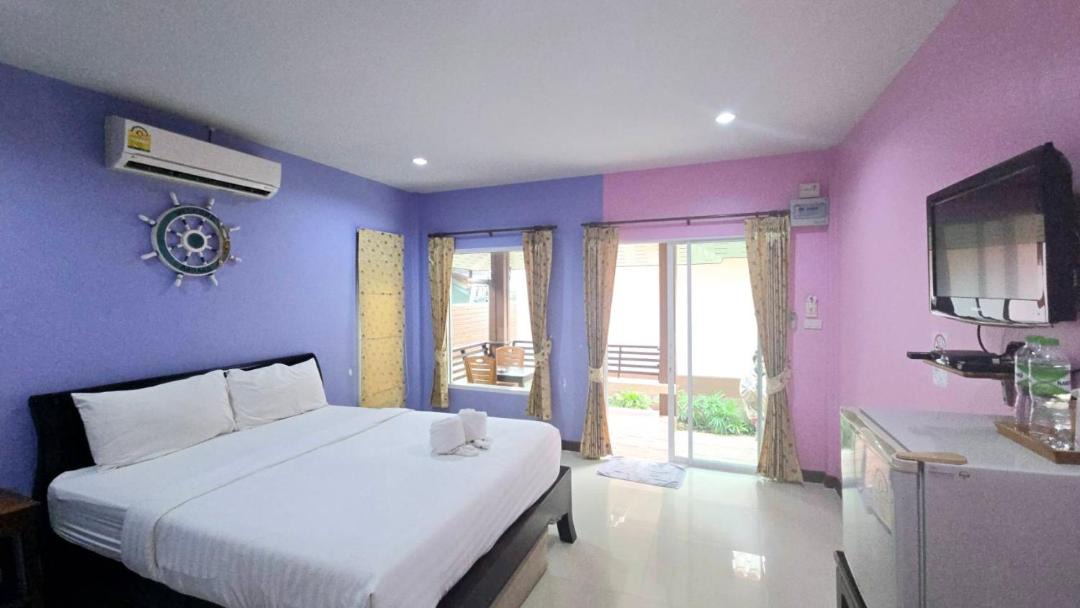 Photo of Bedroom in Koh Lan