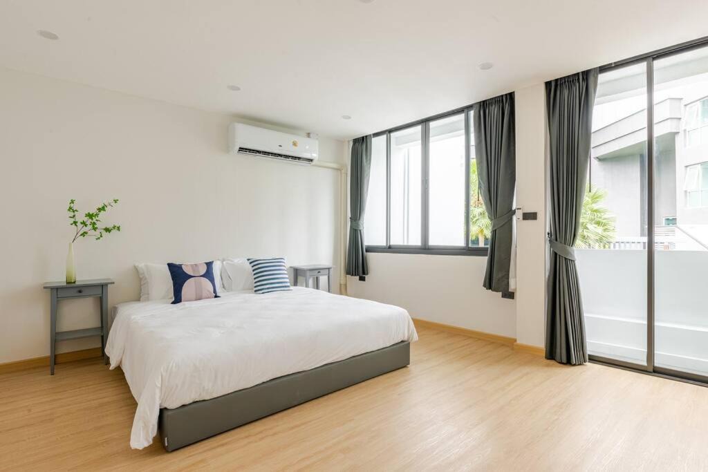 Photo of Bedroom in Yan Nawa