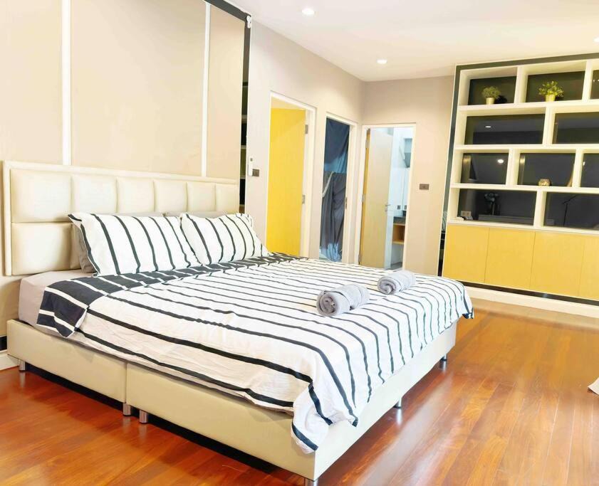 Photo of Bedroom in Bang Rak