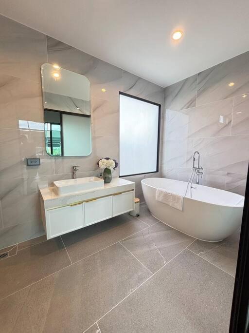 Photo of Bathroom in Pong Ta Long
