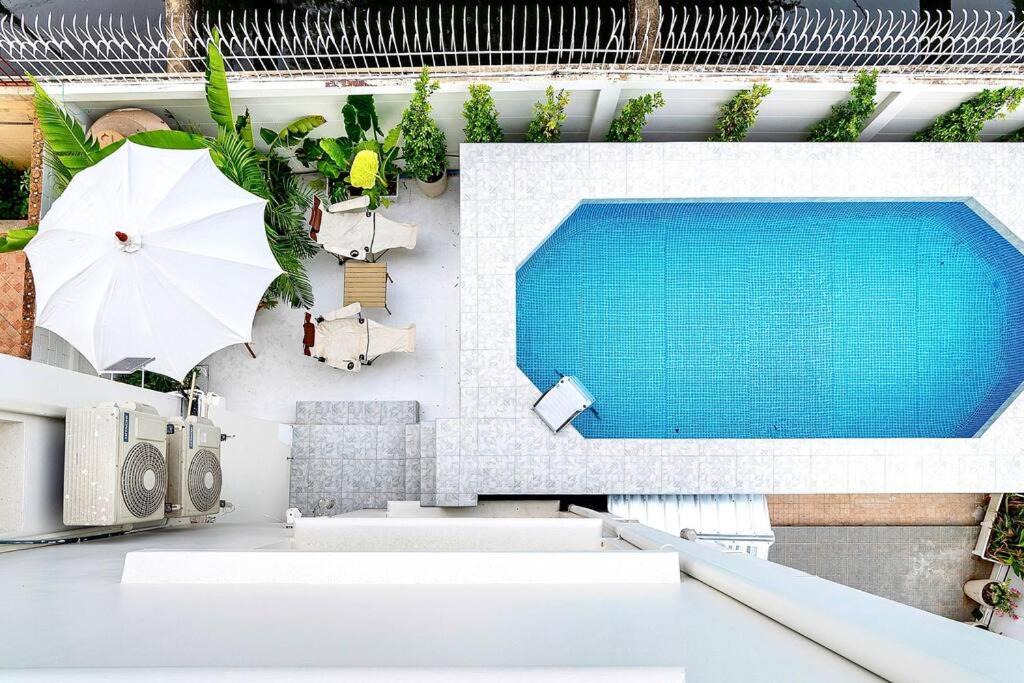 Photo of Patio Balcony in Chom Phon