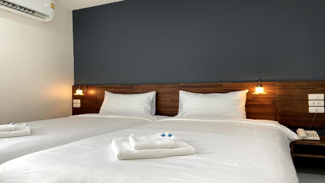 Photo of Bedroom in Khanna Yao