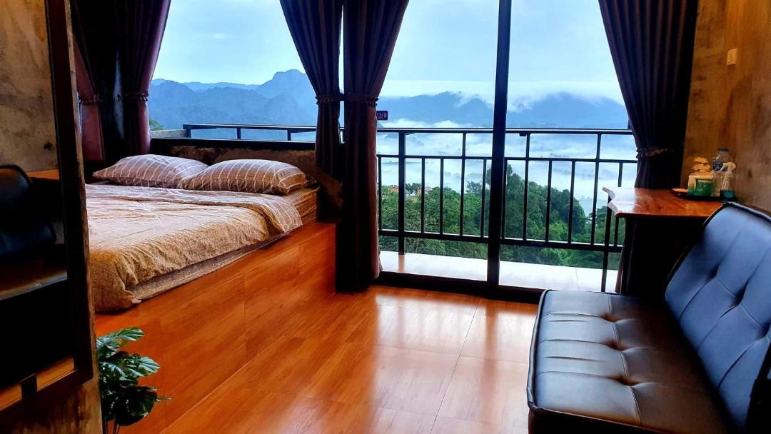 Photo of Bedroom in Pong