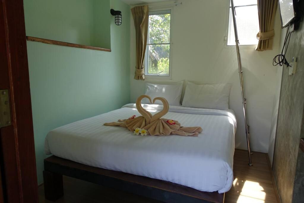 Photo of Bedroom in Ko Mak