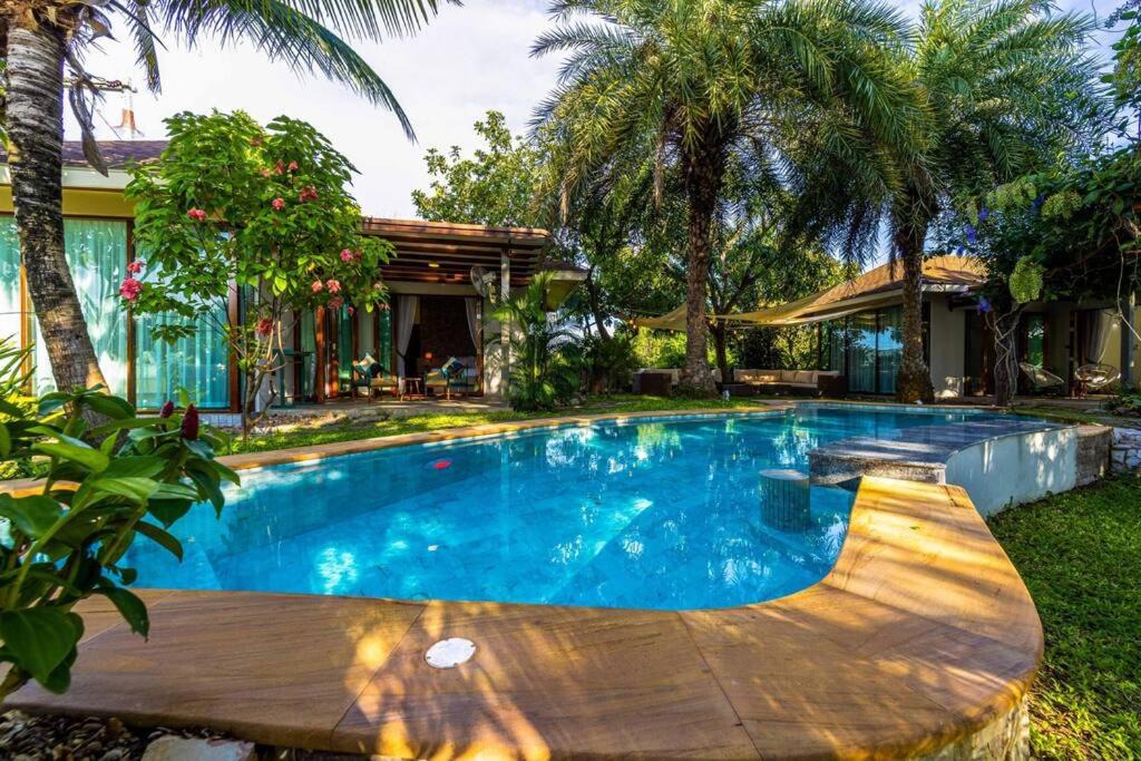 Photo of Outdoor in Hin Lek Fai
