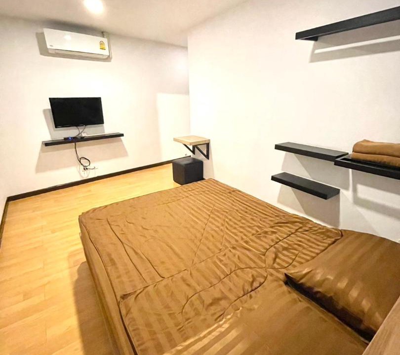 Photo of Bedroom in Khlong San