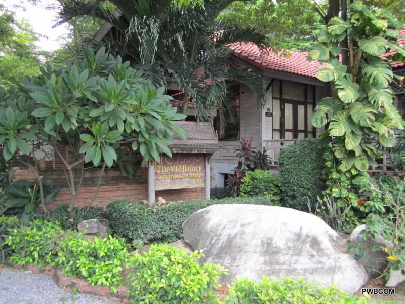 Photo of Others in Lumphli