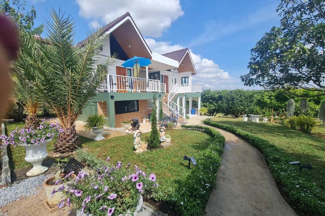 Photo of Buildings in Pak Chong