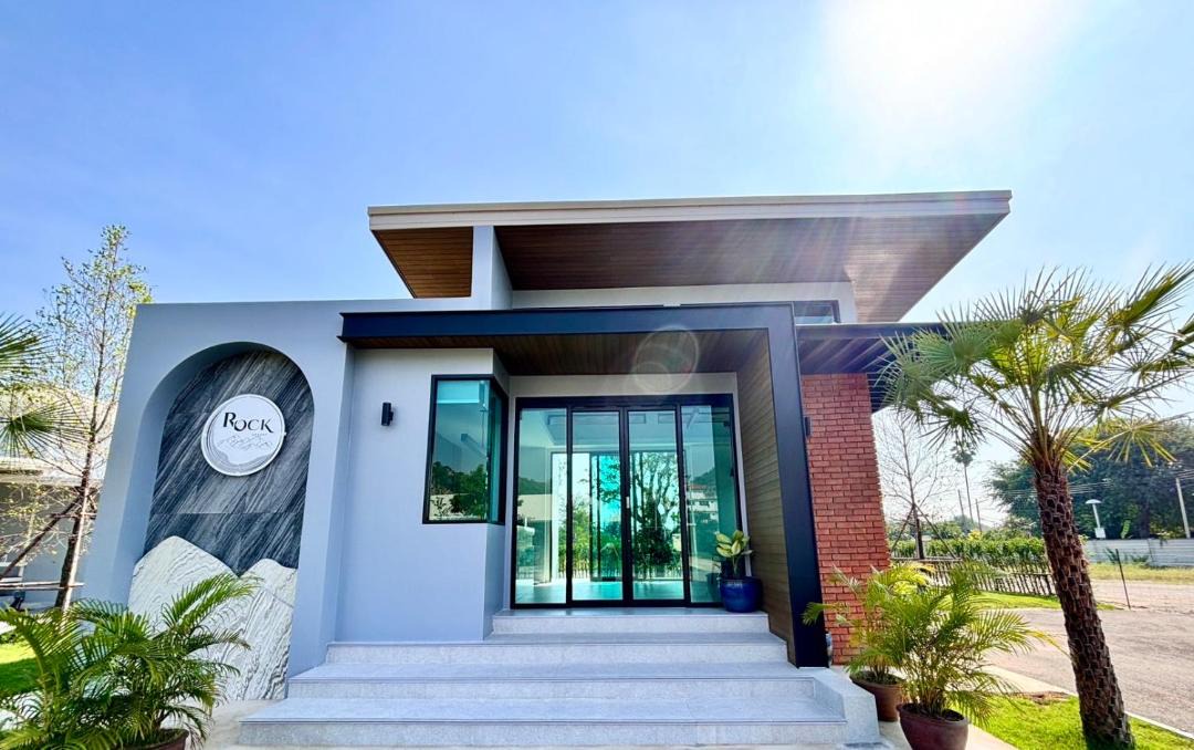 Photo of Buildings in Ratchaburi