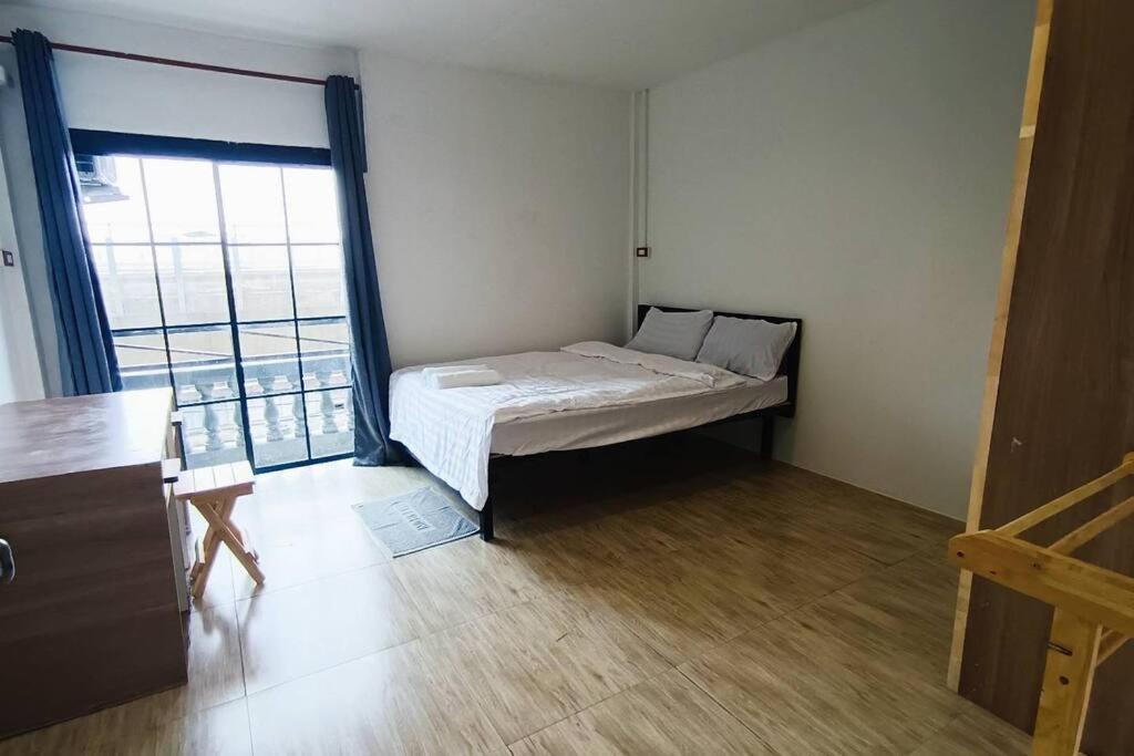 Photo of Bedroom in Bang Phlat