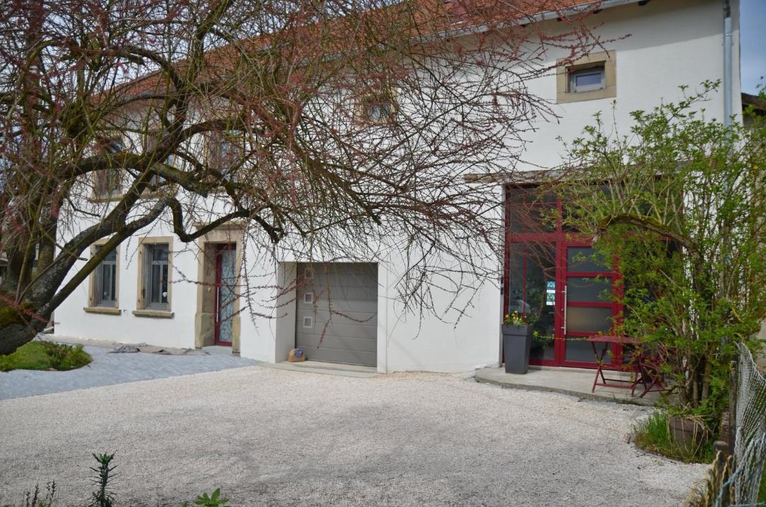 Photo of Buildings in Guenviller